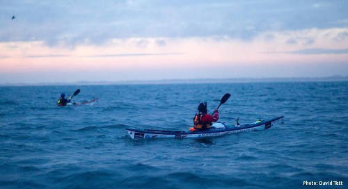 Sarah Outen Kayaking (Photo: www.davidtett.com)