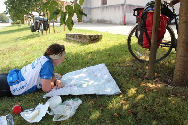 How To Plan An Expedition - Map reading in France