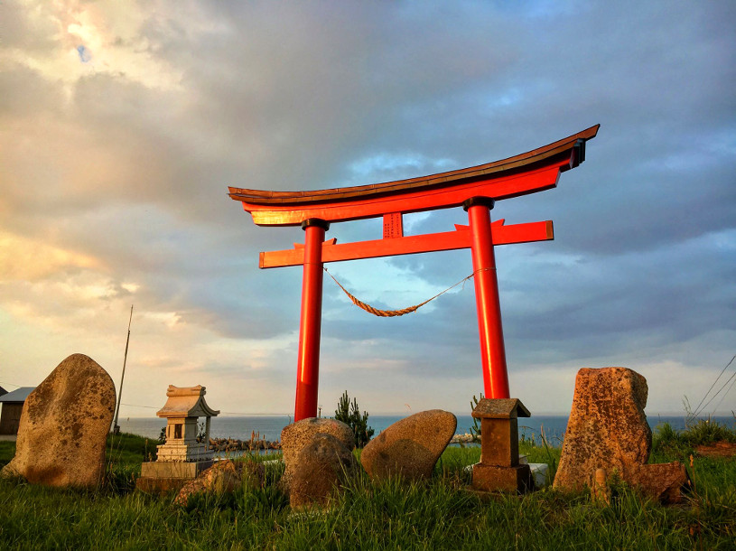 Walking Japan's Tsunami-Affected Coastline - Robin Lewis